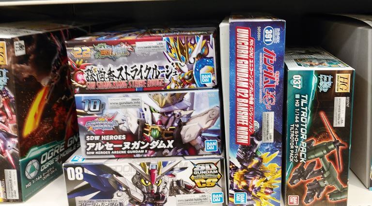SDのプラモデルをまとめて収納している様子